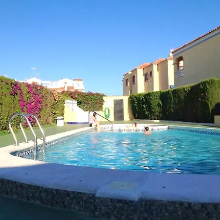 Modern Oasis: With Shared Pool