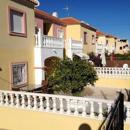 Modern Oasis: With Shared Pool Torrevieja