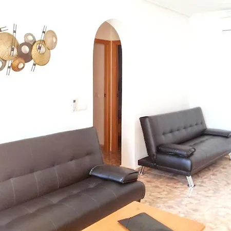 Modern In With Shared Pool Апартаменти