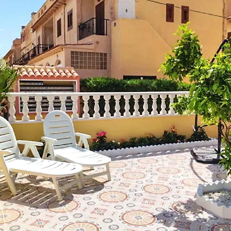 Modern Oasis: With Shared Pool Torrevieja